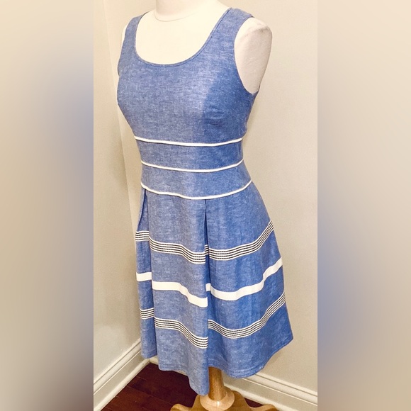 Ann Taylor Blue White Striped Textured Linen Blend Sleeveless Lined MIDI Dress 4 - Picture 5 of 15